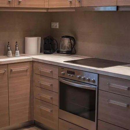 Apartment λabirinthia *